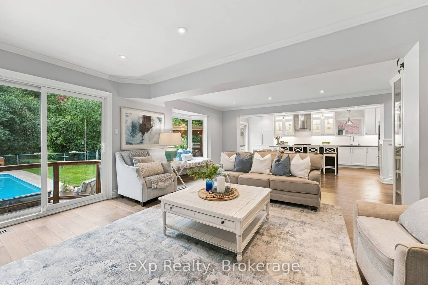 237 Lake Driveway W, Ajax, ON L1S 5B1