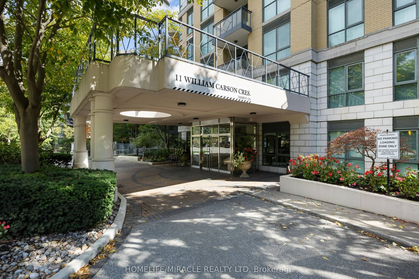 11 William Carson Crescent 308, Toronto, ON M2P 2G1