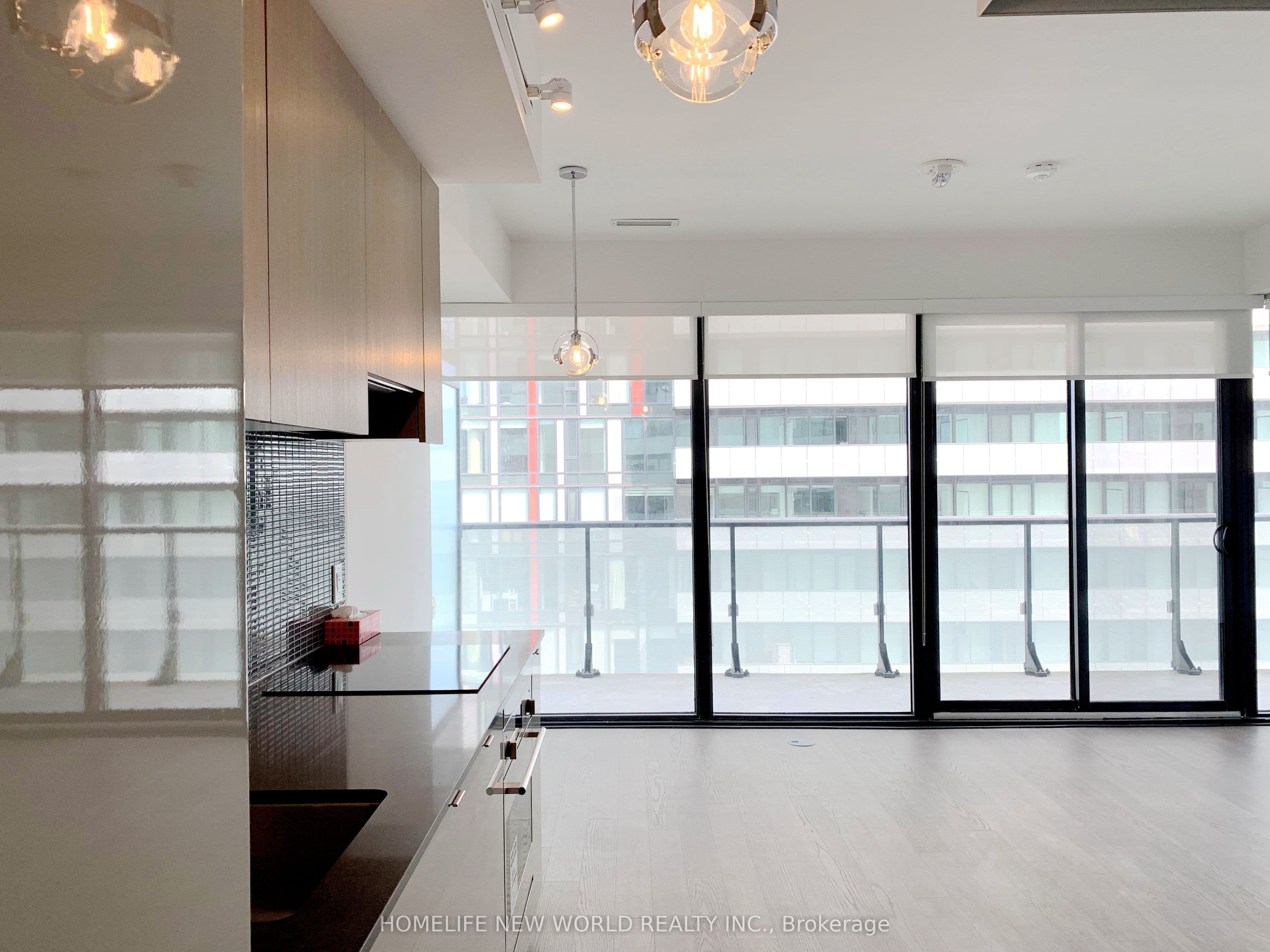 161 Roehampton Ave Avenue 2805, Toronto, ON M4P 0C8