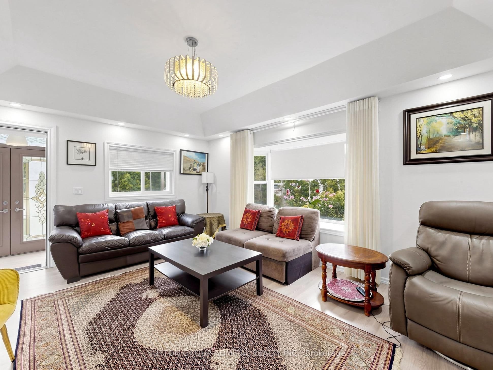 4631 Aurora Road, Whitchurch-Stouffville, ON L4A 7X4