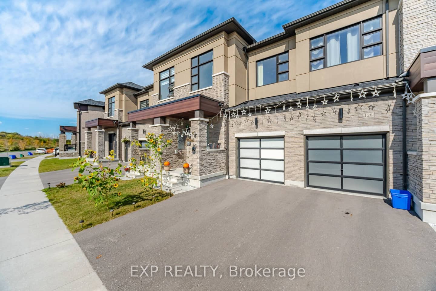 130 Ogston Crescent, Whitby, ON L1P 0H3