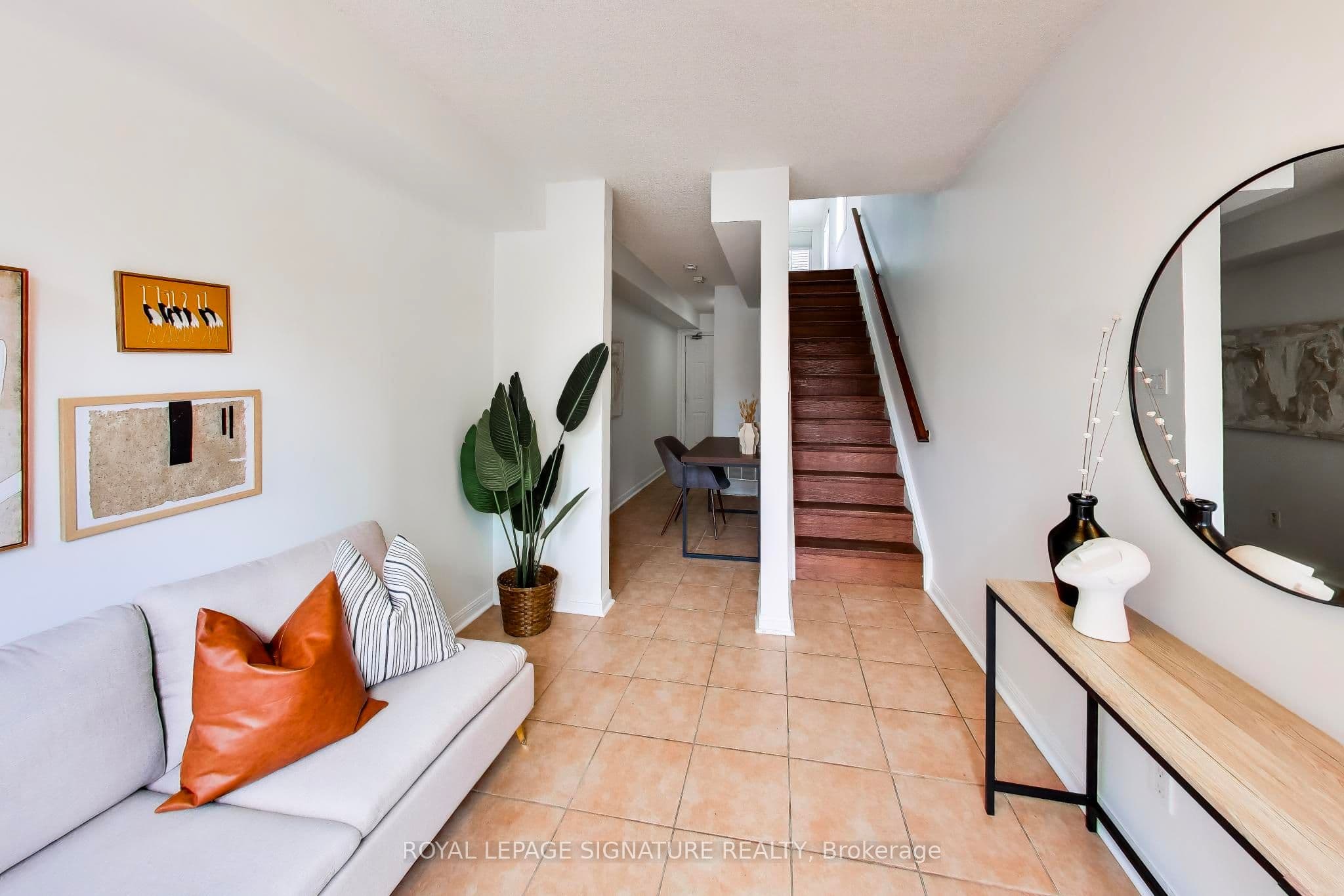 1 Crawford Street, Toronto, ON M6K 3M3