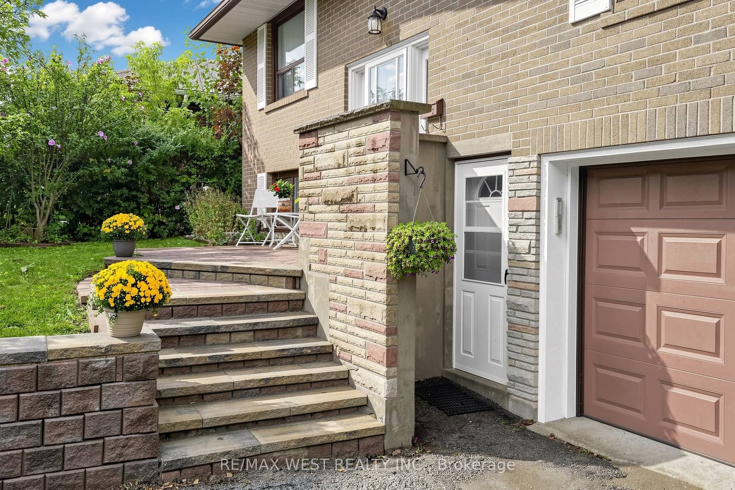 424 Brimorton Drive, Toronto, ON M1H 2E5