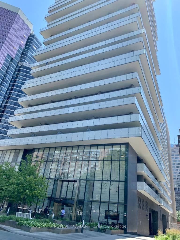 57 St Joseph Street 913, Toronto, ON M5S 0C5