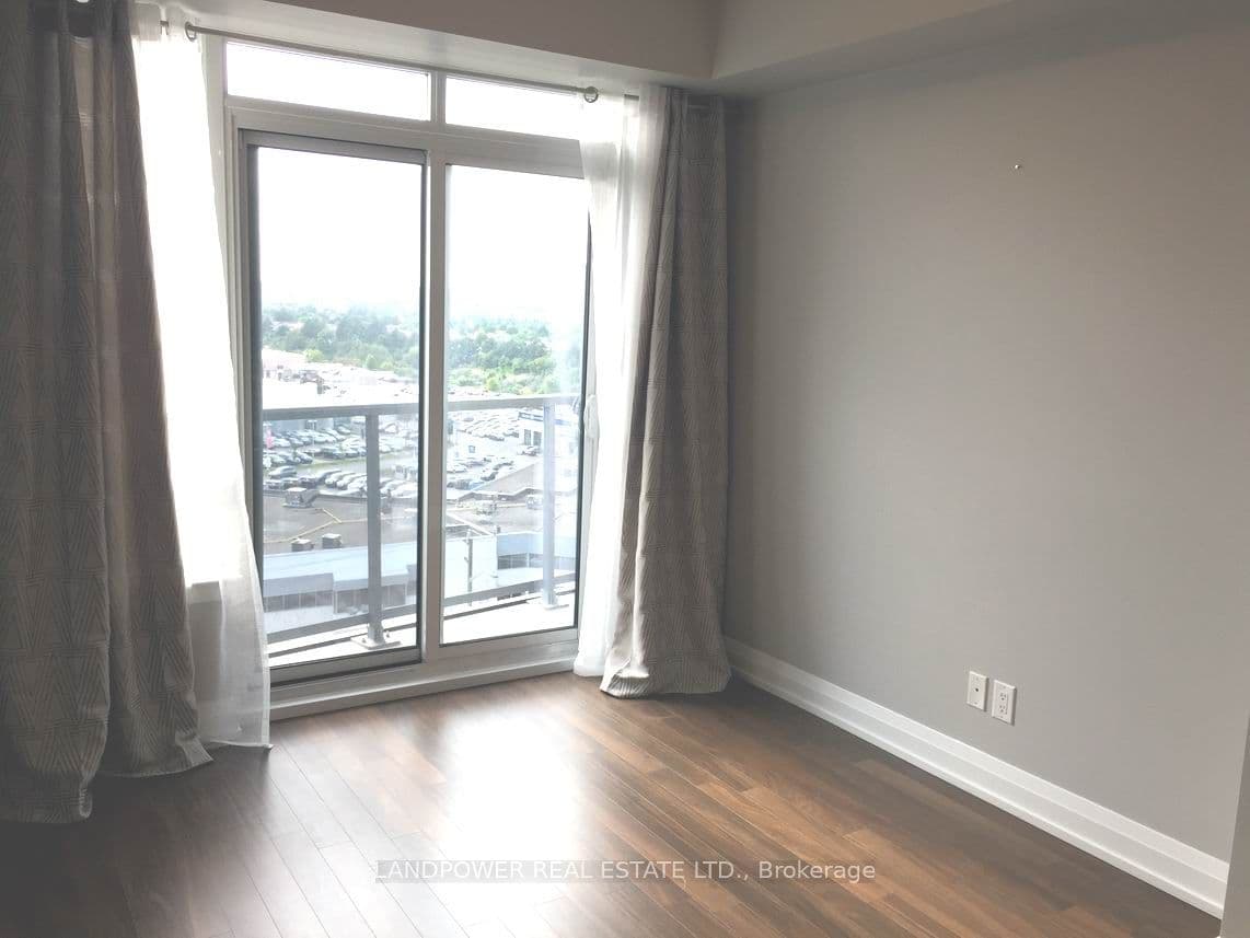 7161 Yonge Street 820, Markham, ON L3T 0C5