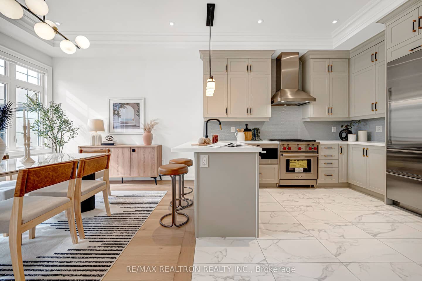 4249 Major Mackenzie Drive E, Markham, ON L6C 3L5