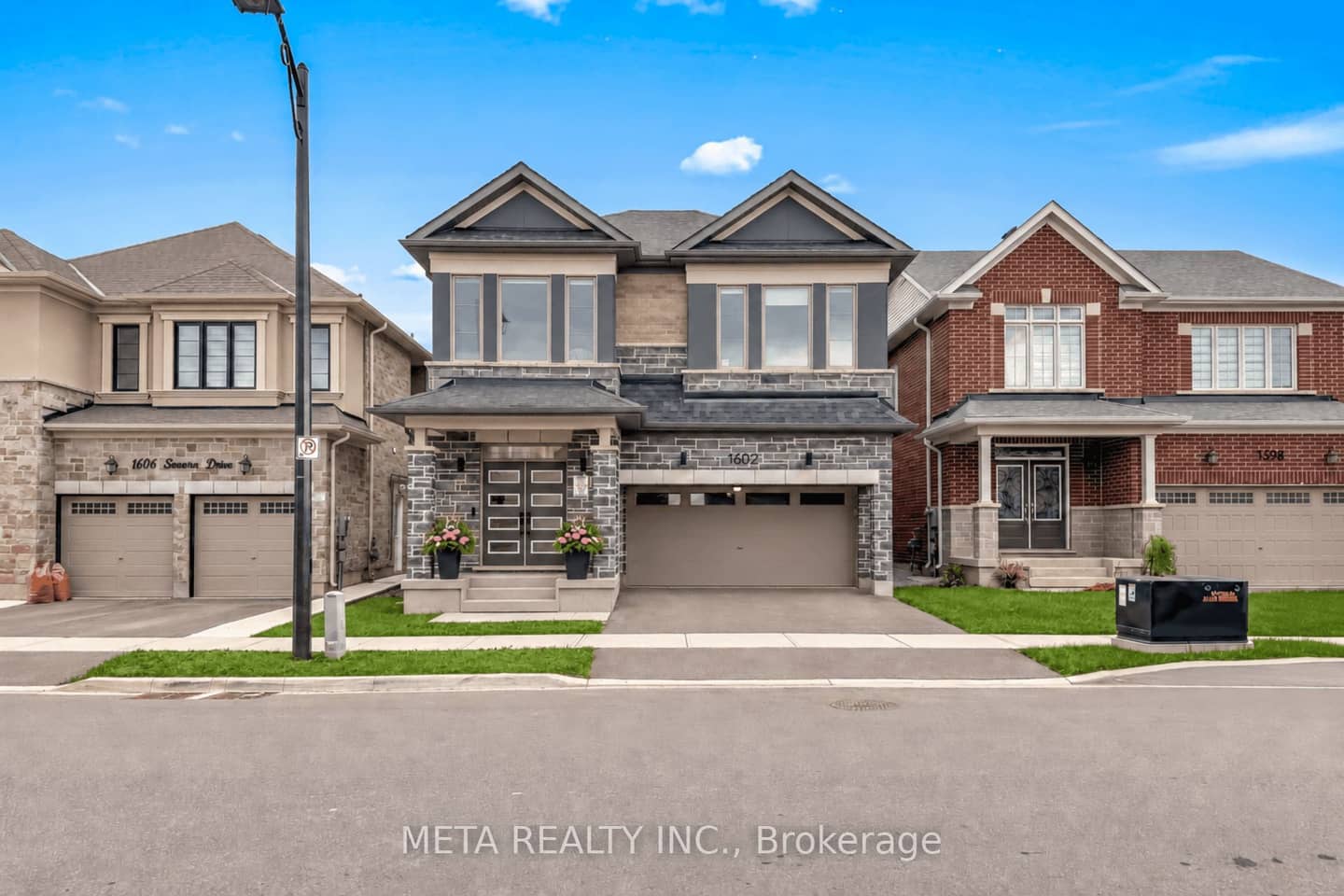 1602 Severn Drive, Milton, ON L9E 1X8