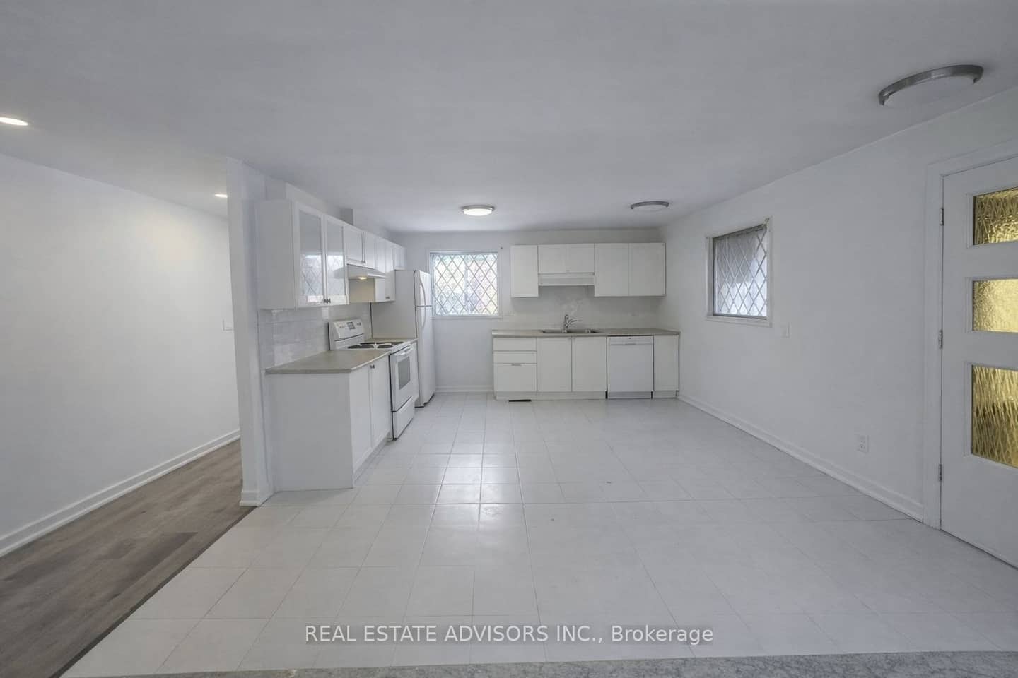 712 Annland Street, Pickering, ON L1W 1B4