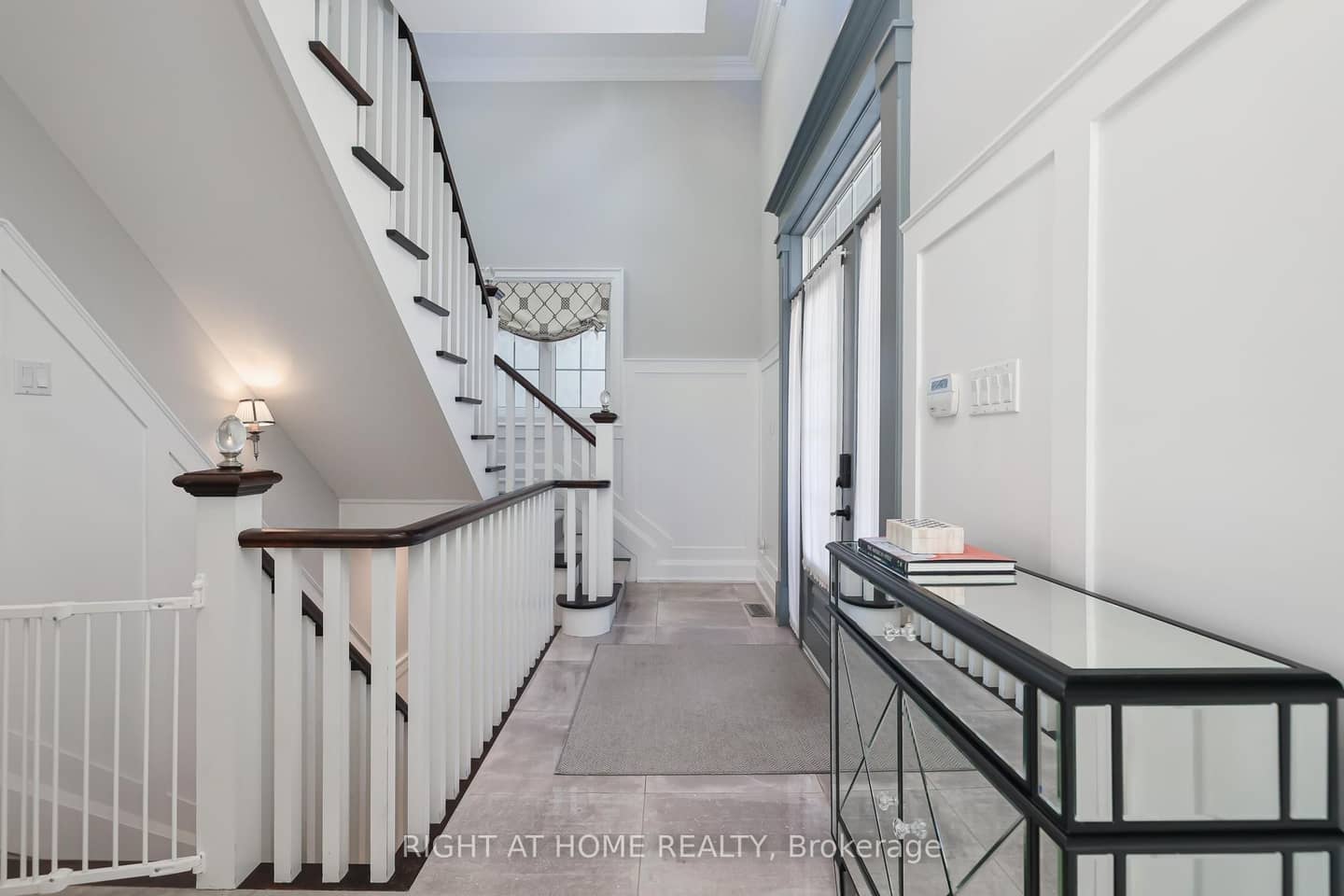 144 Brooke Street, Vaughan, ON L4J 1Y9