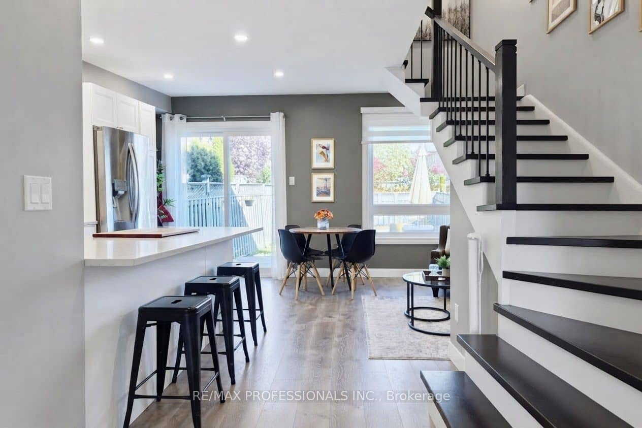 21 Waterbury Street, Caledon, ON L7E 1X2