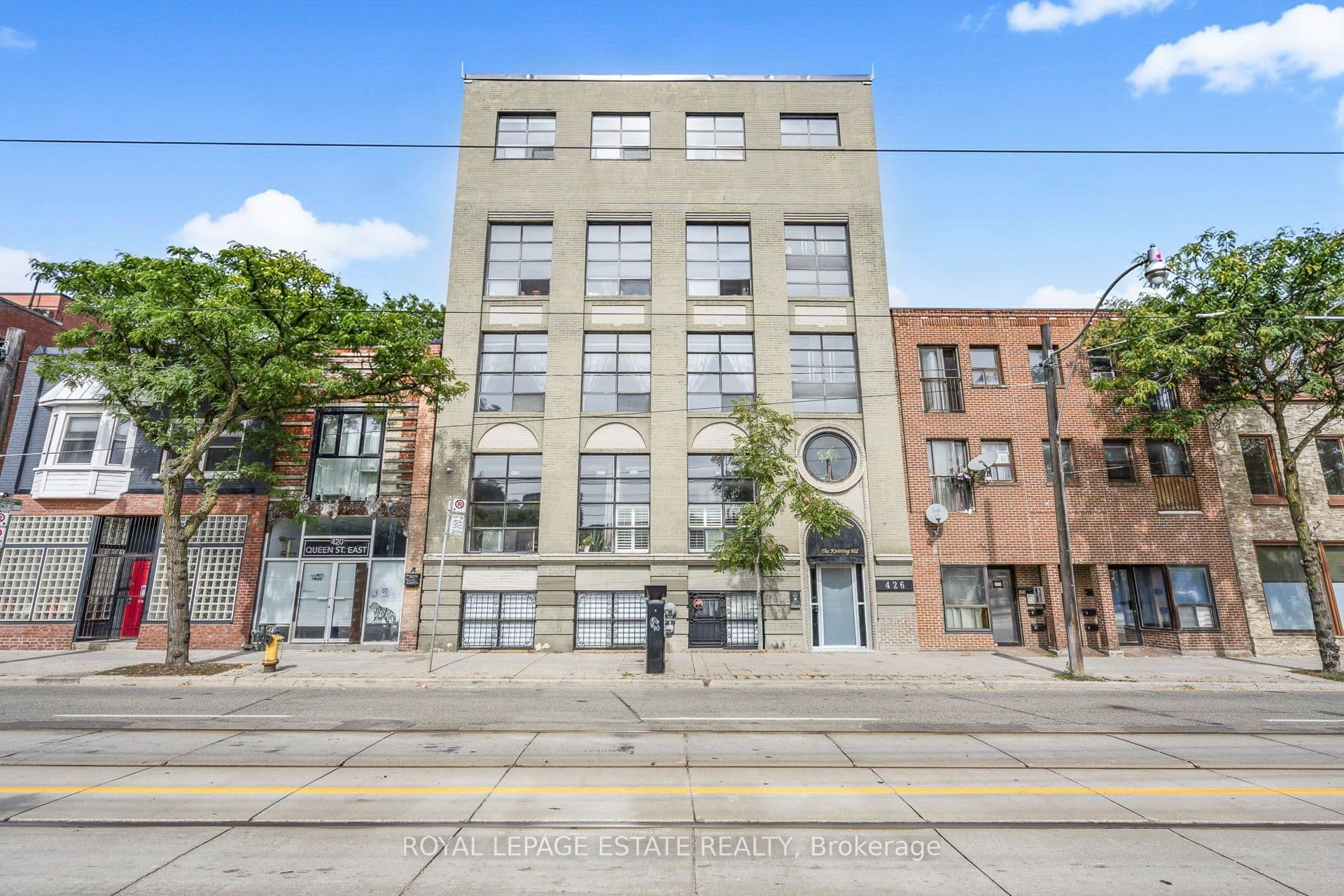 426 Queen Street E 101, Toronto, ON M5A 1T4