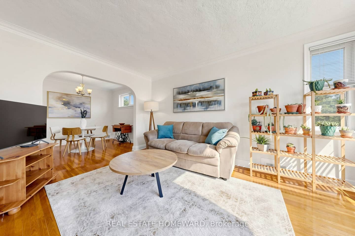 120 Pitt Avenue, Toronto, ON M1L 2R6
