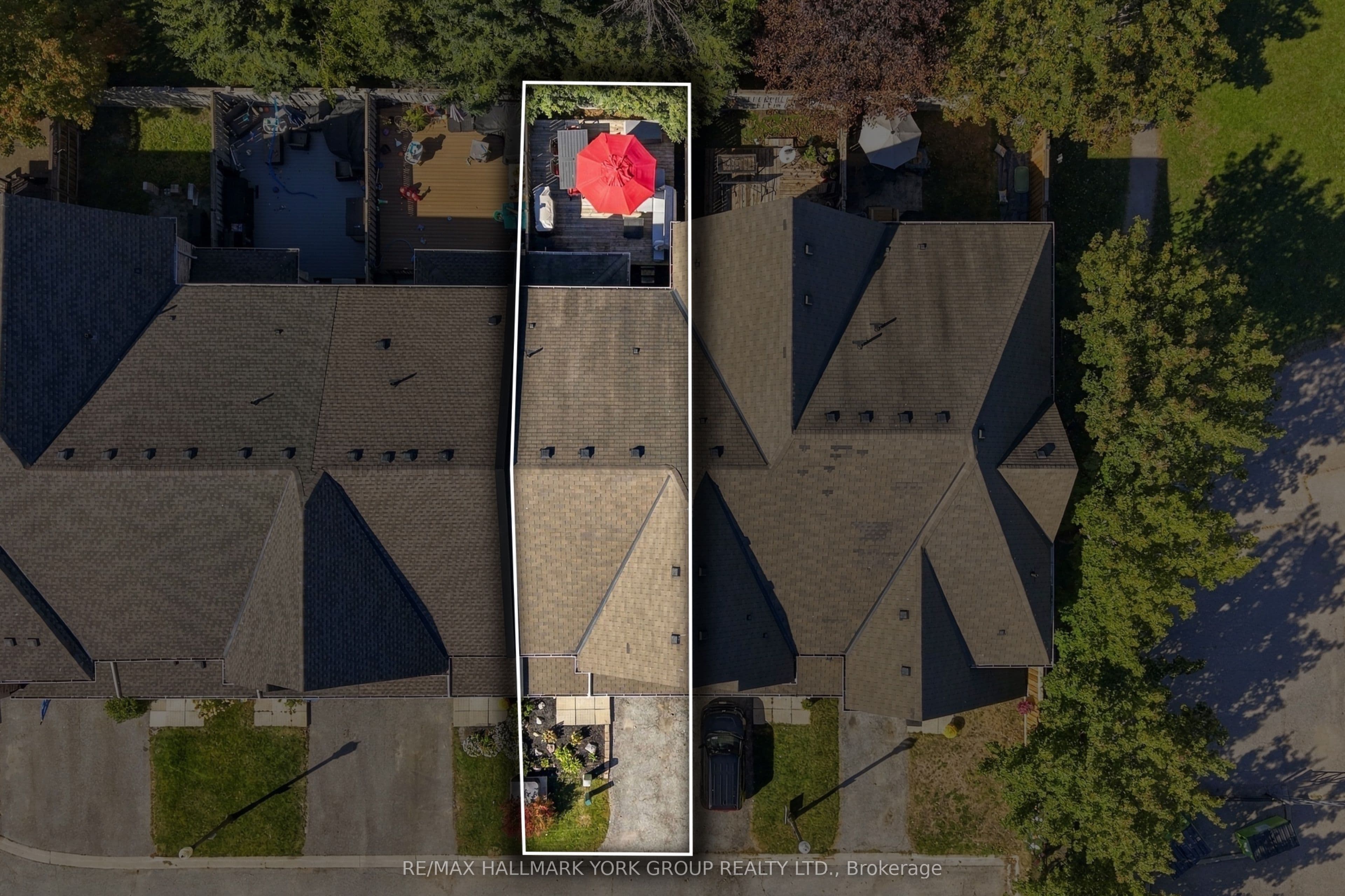 19 Caserta Street, Georgina, ON L4P 0E6