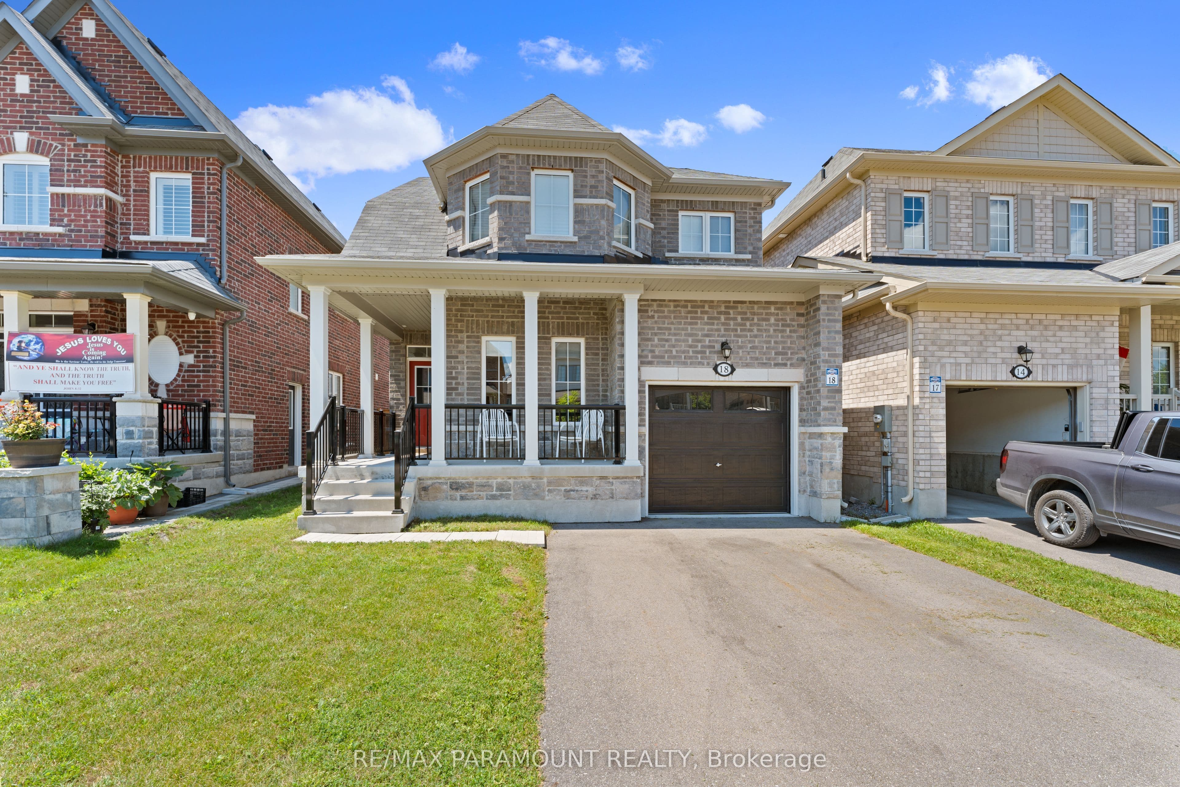 18 Tait Crescent, Clarington, ON L1C 0R8