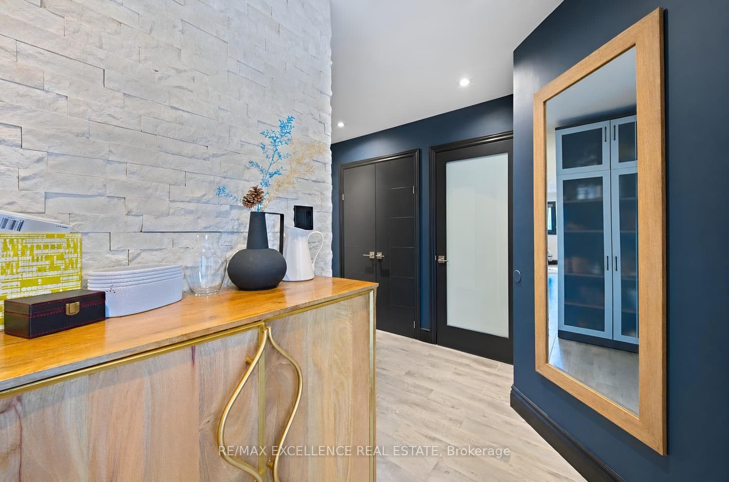 20 Manett Crescent, Brampton, ON L6X 4X4