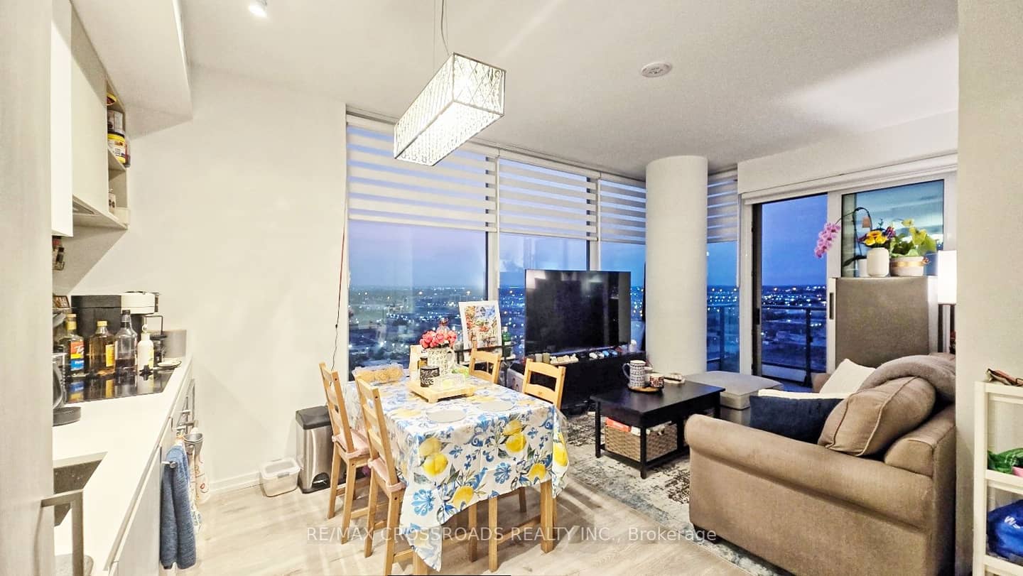 1000 Portage Parkway 1611, Vaughan, ON L4K 0L1
