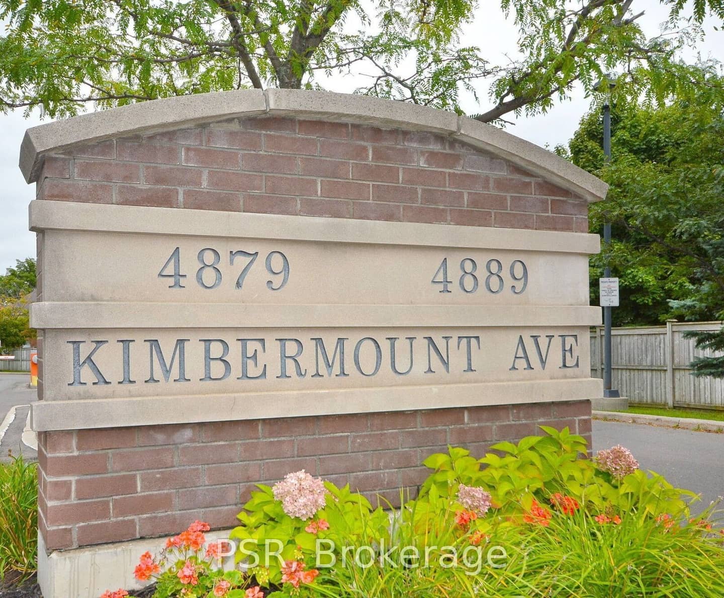 4889 Kimbermount Avenue PH10, Mississauga, ON L5M 7R9