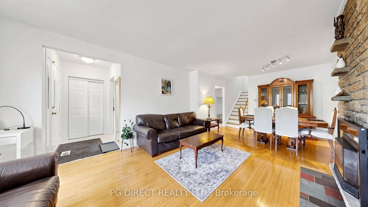 19 Bournville Drive, Toronto, ON M1E 1C3