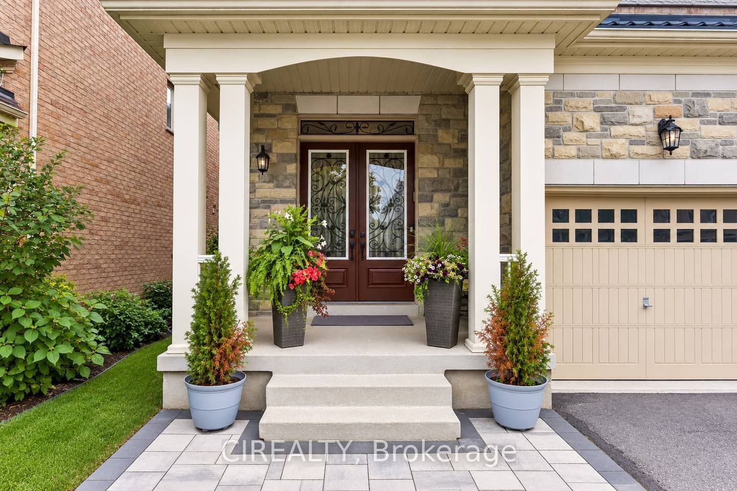 289 Chatfield Drive, Vaughan, ON L4H 3R7