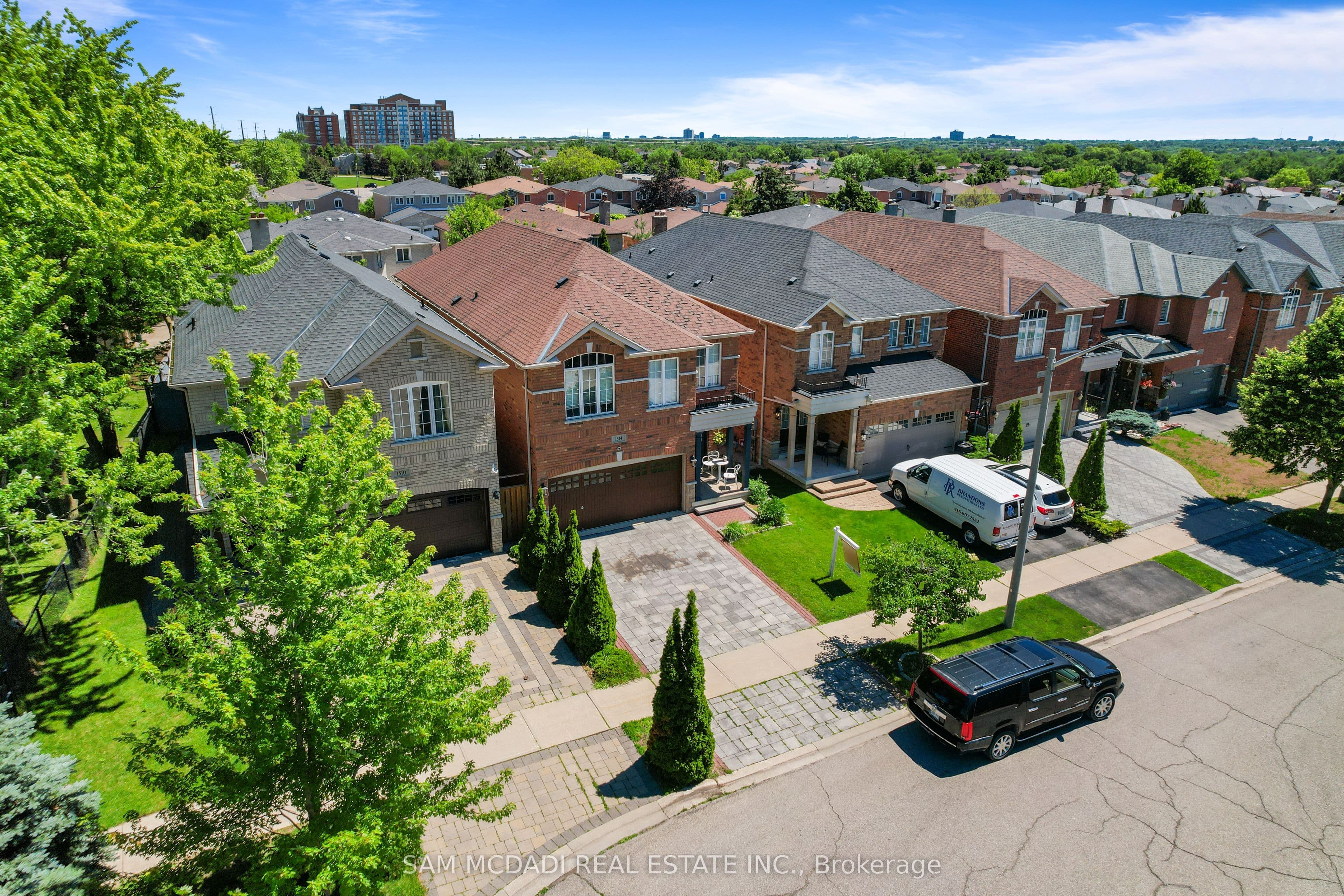 1514 Portsmouth Place, Mississauga, ON L5M 7W1