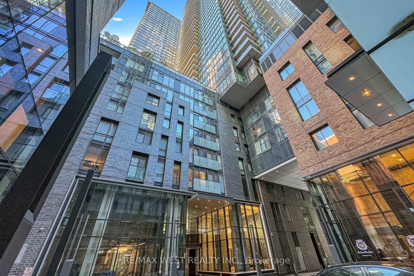 115 Blue Jays Way 4507, Toronto, ON M5V 0N4
