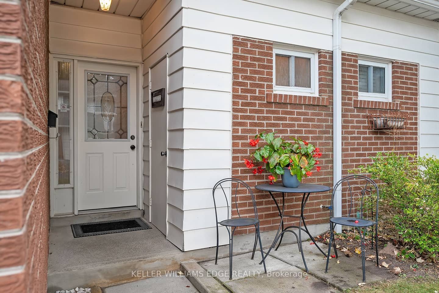 473 Woodview Road 2, Burlington, ON L7N 2Z9