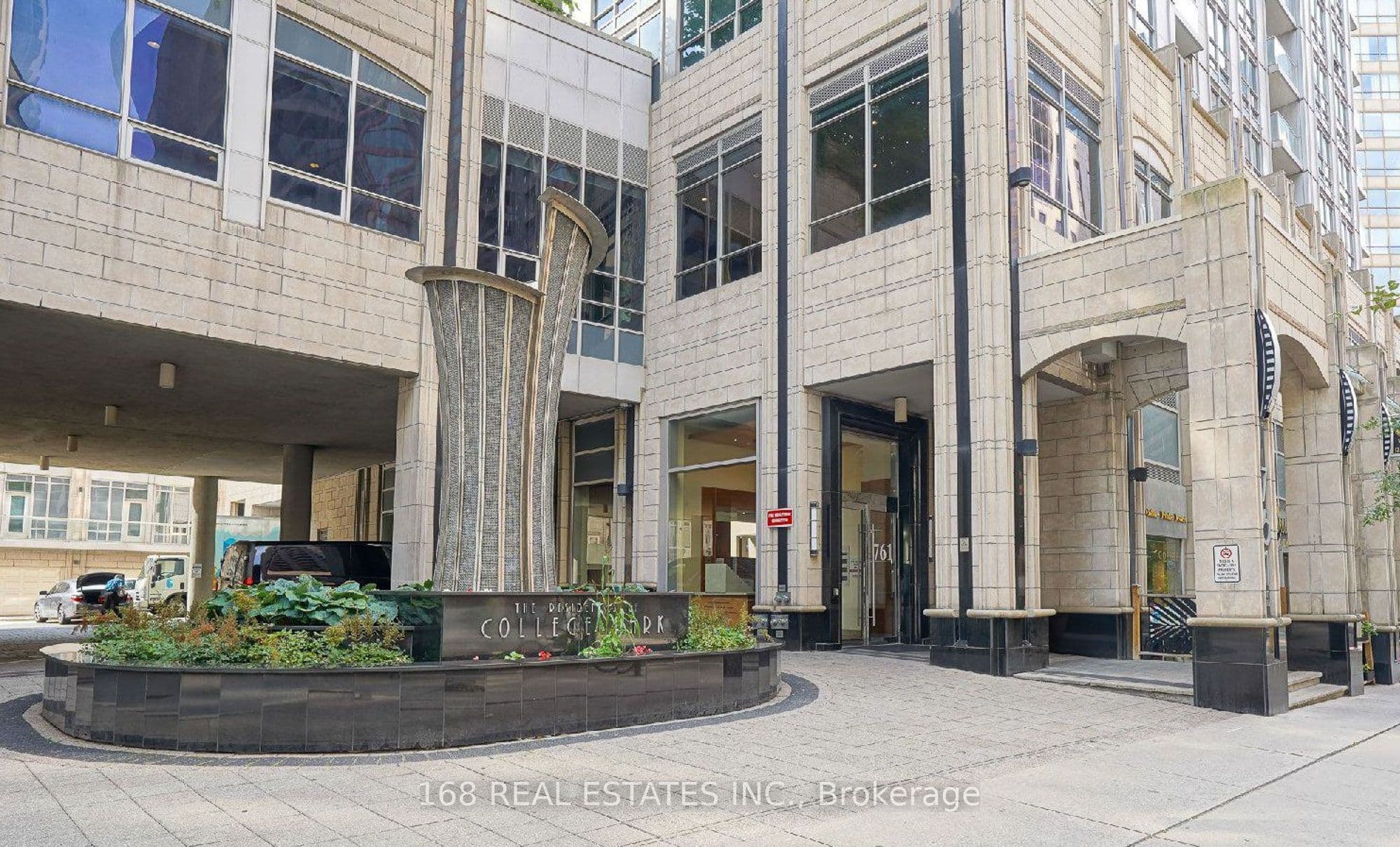 761 Bay Street 2809, Toronto, ON M5G 2R2