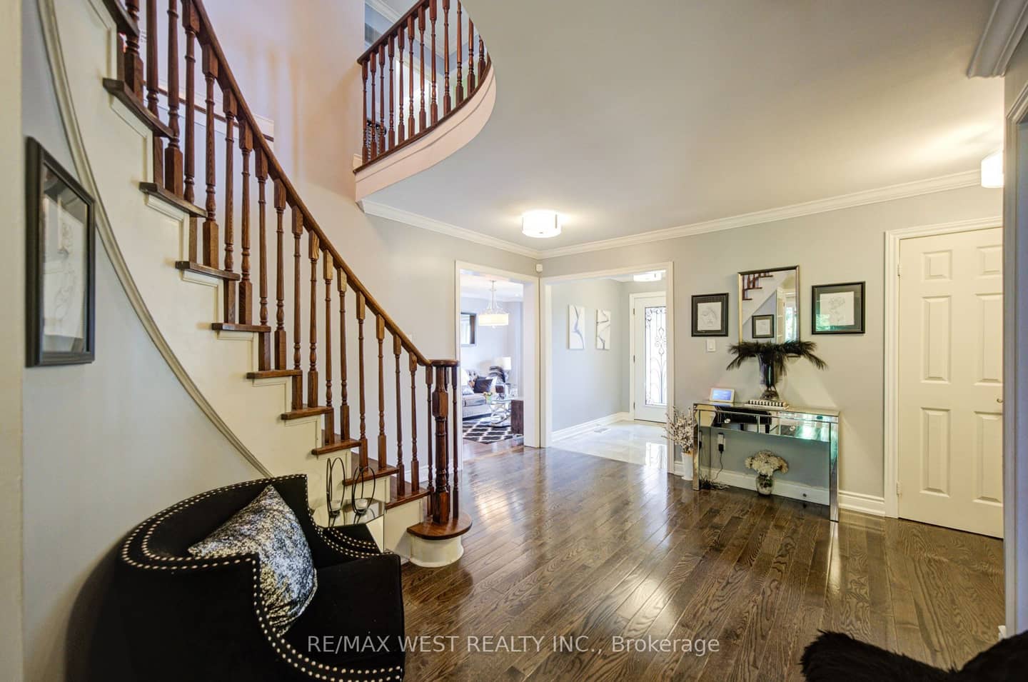 114 Robert Adams Drive, Clarington, ON L1E 2C5