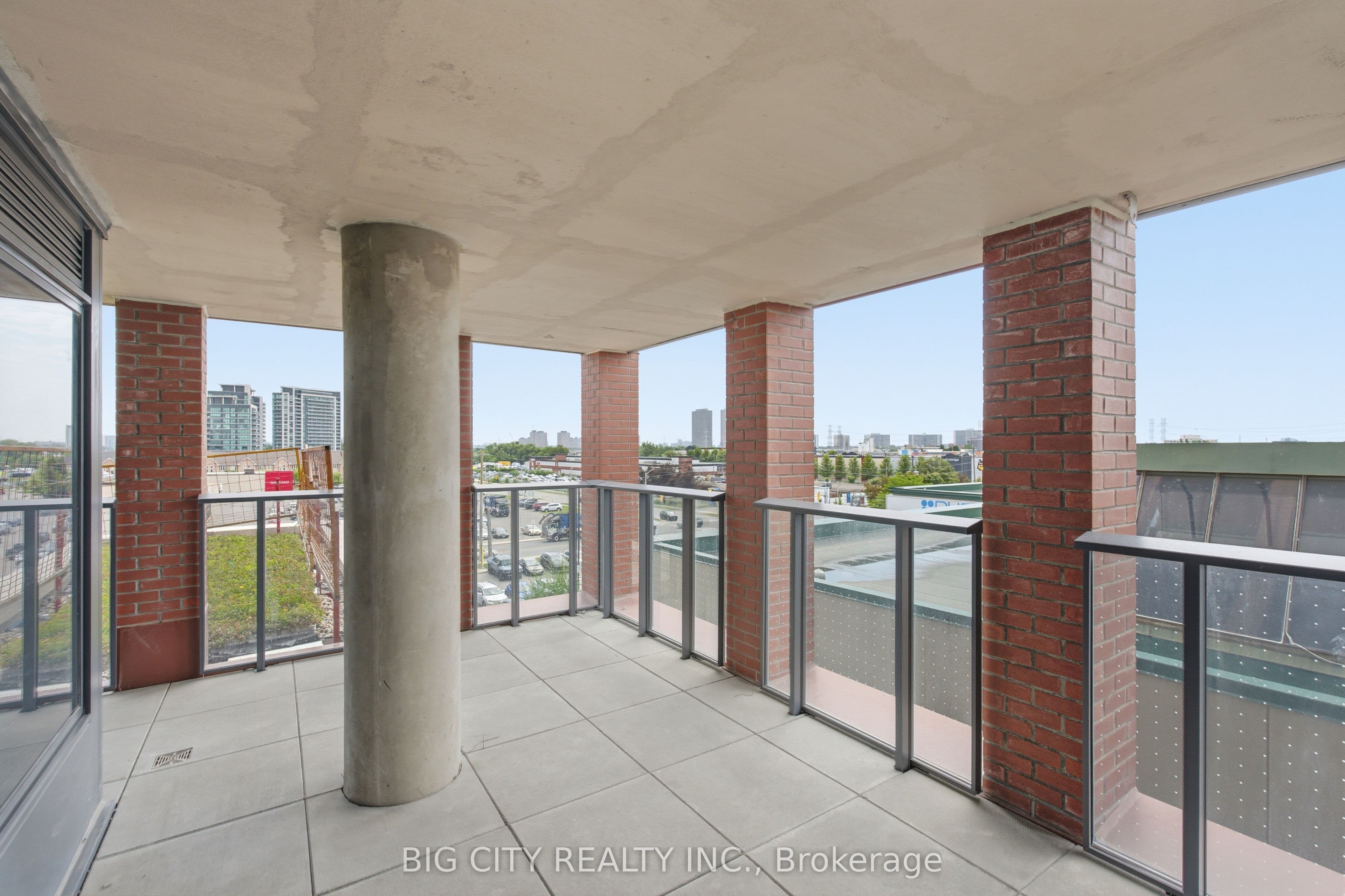 25 Frederick Todd Way 310, Toronto, ON M4G 0C6