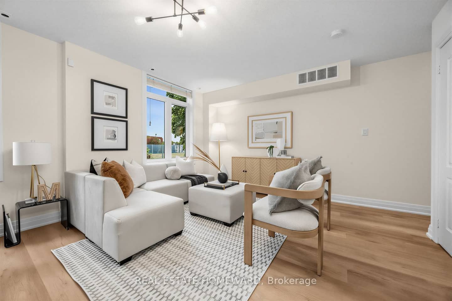 23 Sudbury Street 2306, Toronto, ON M6J 3W6