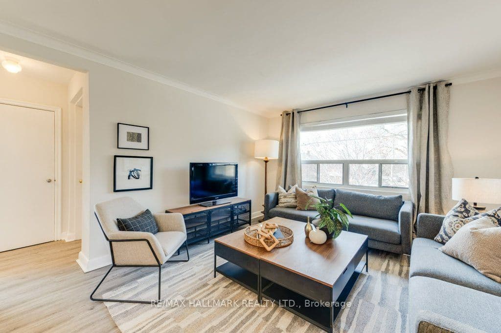 225 Woodville Avenue Upper, Toronto, ON M4J 2R4