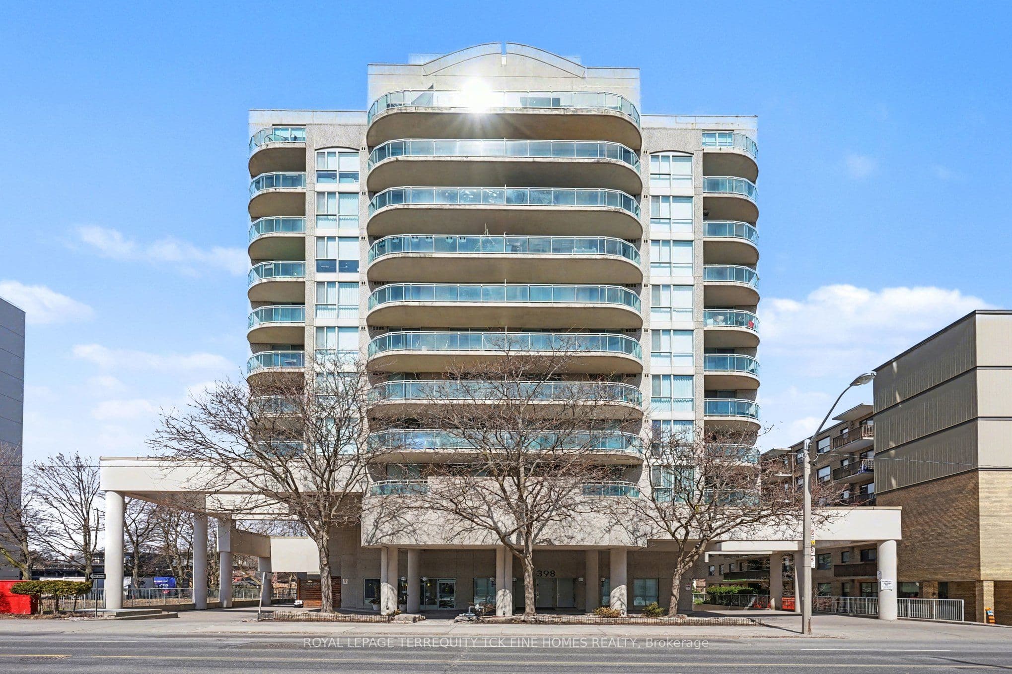 398 Eglinton Avenue E 1009, Toronto, ON M4P 3H8
