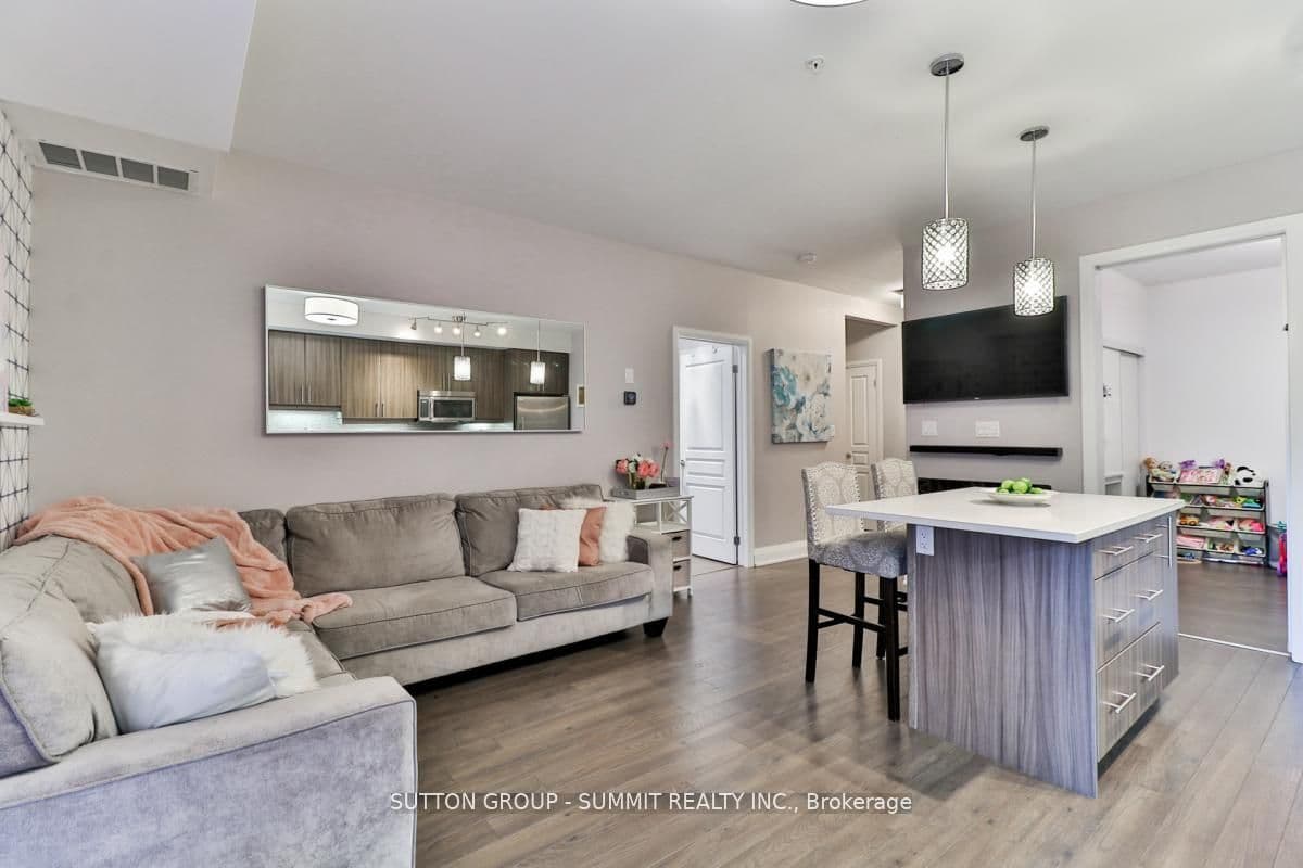 128 Garden Drive 124, Oakville, ON L6K 2W5