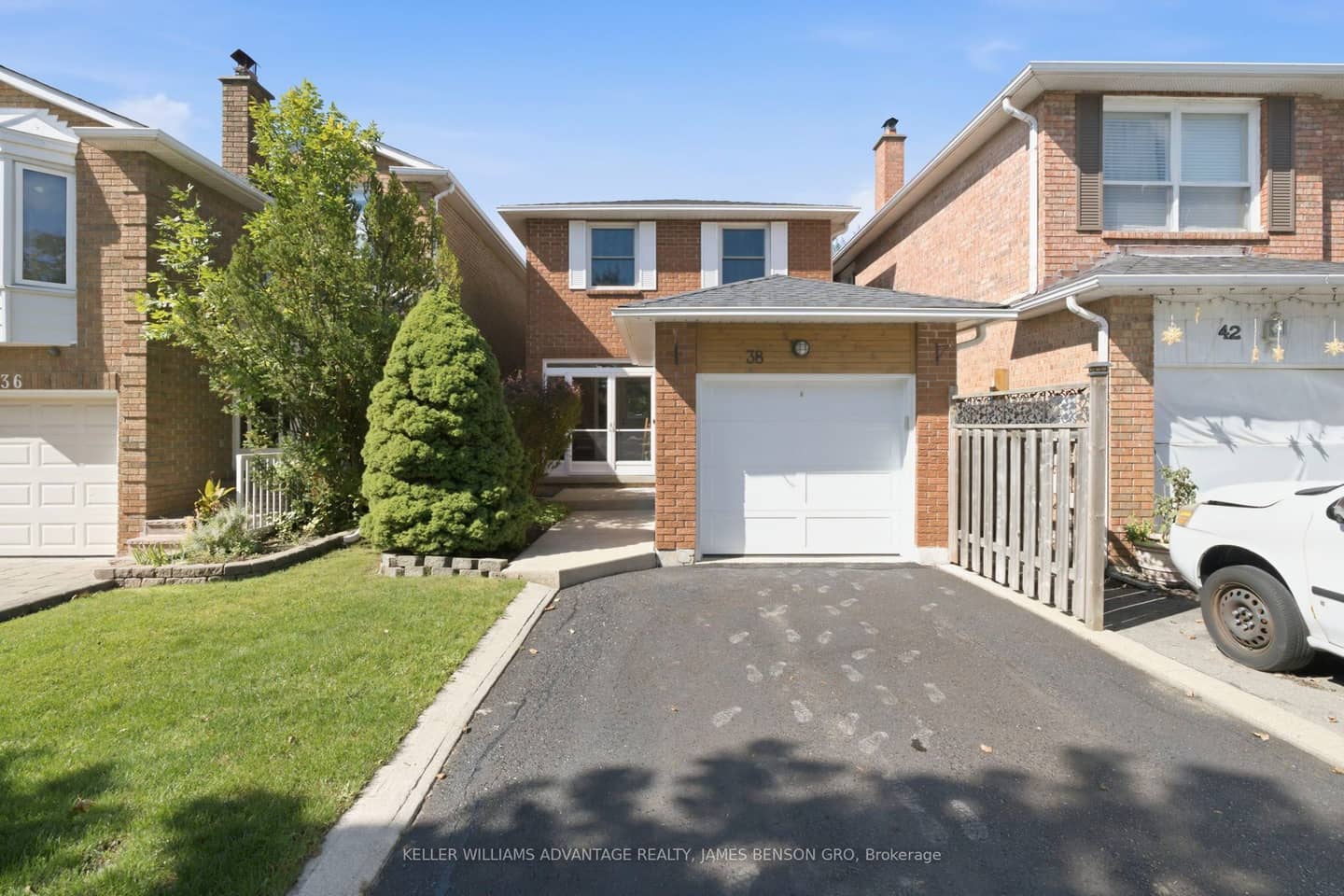 38 White Boulevard, Vaughan, ON L4J 5Z3