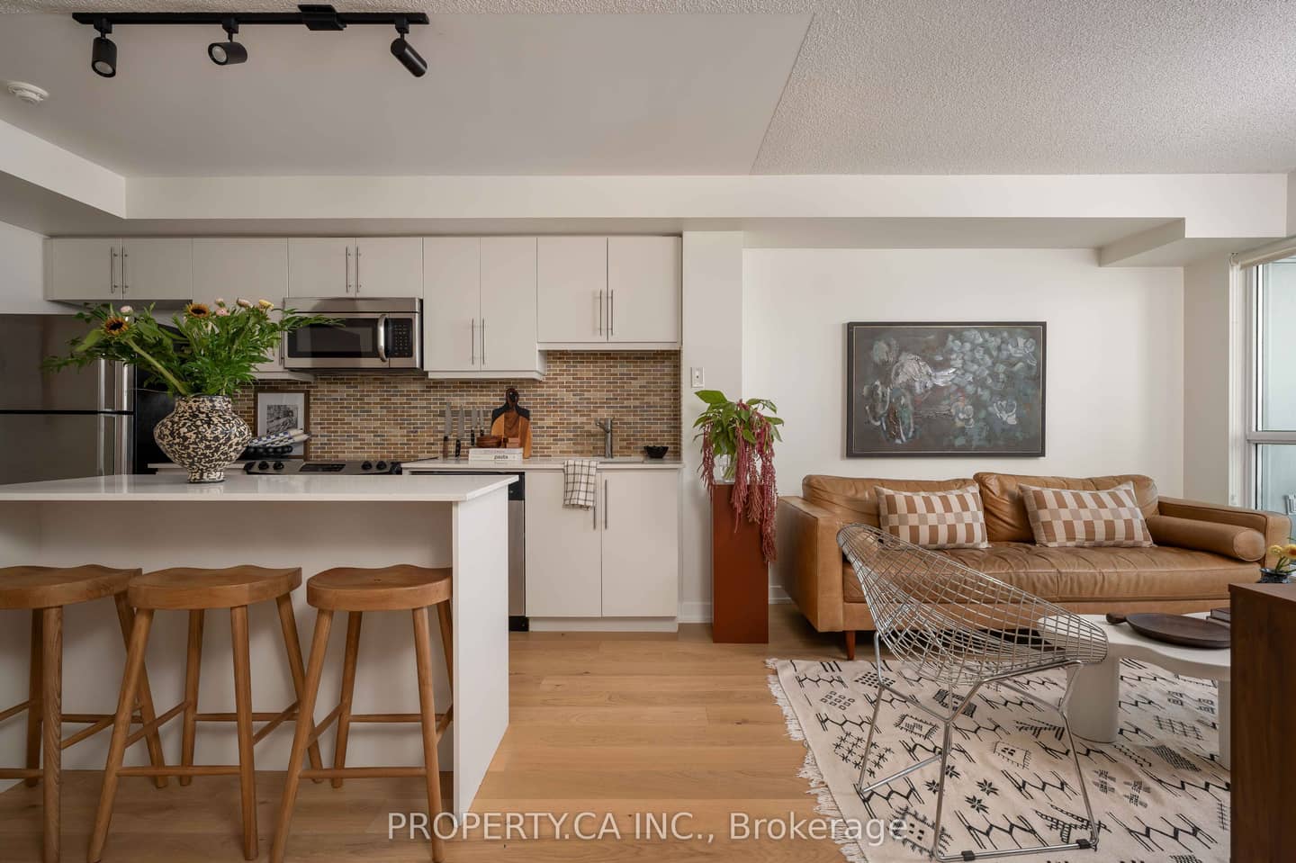 1171 Queen Street W 413, Toronto, ON M6J 0A5