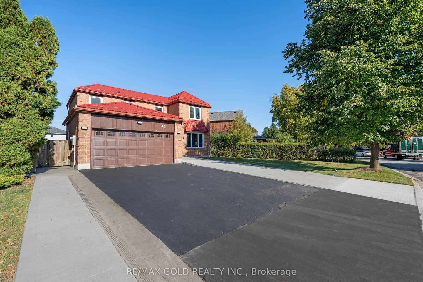 45 Parkside Drive, Brampton, ON L6Y 2H1