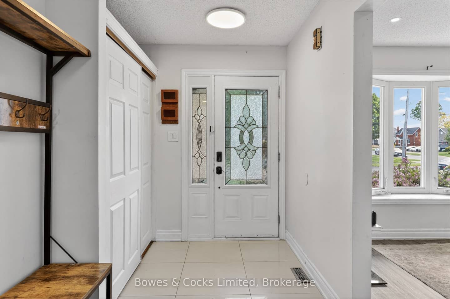4 Claret Road, Clarington, ON L1E 1V9