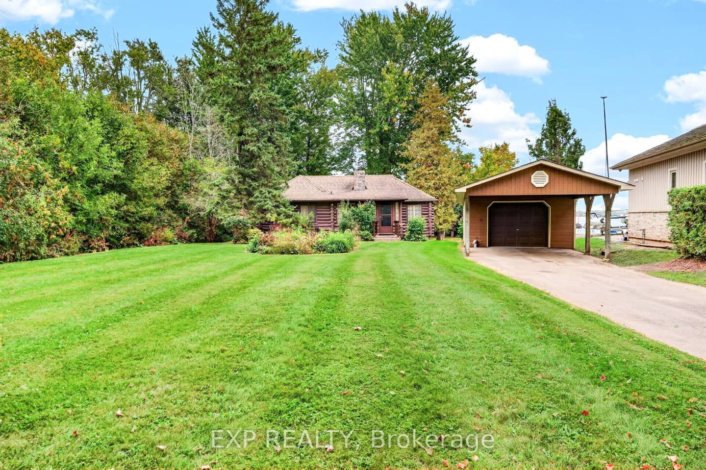 607 Duclos Point Road, Georgina, ON L0E 1N0