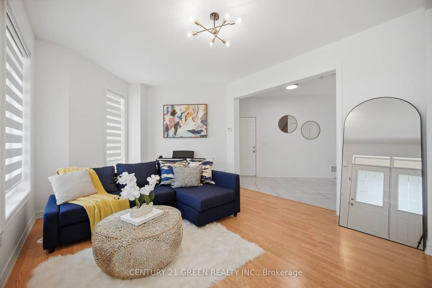 537 Dundas Street E, Oakville, ON L6H 3P6
