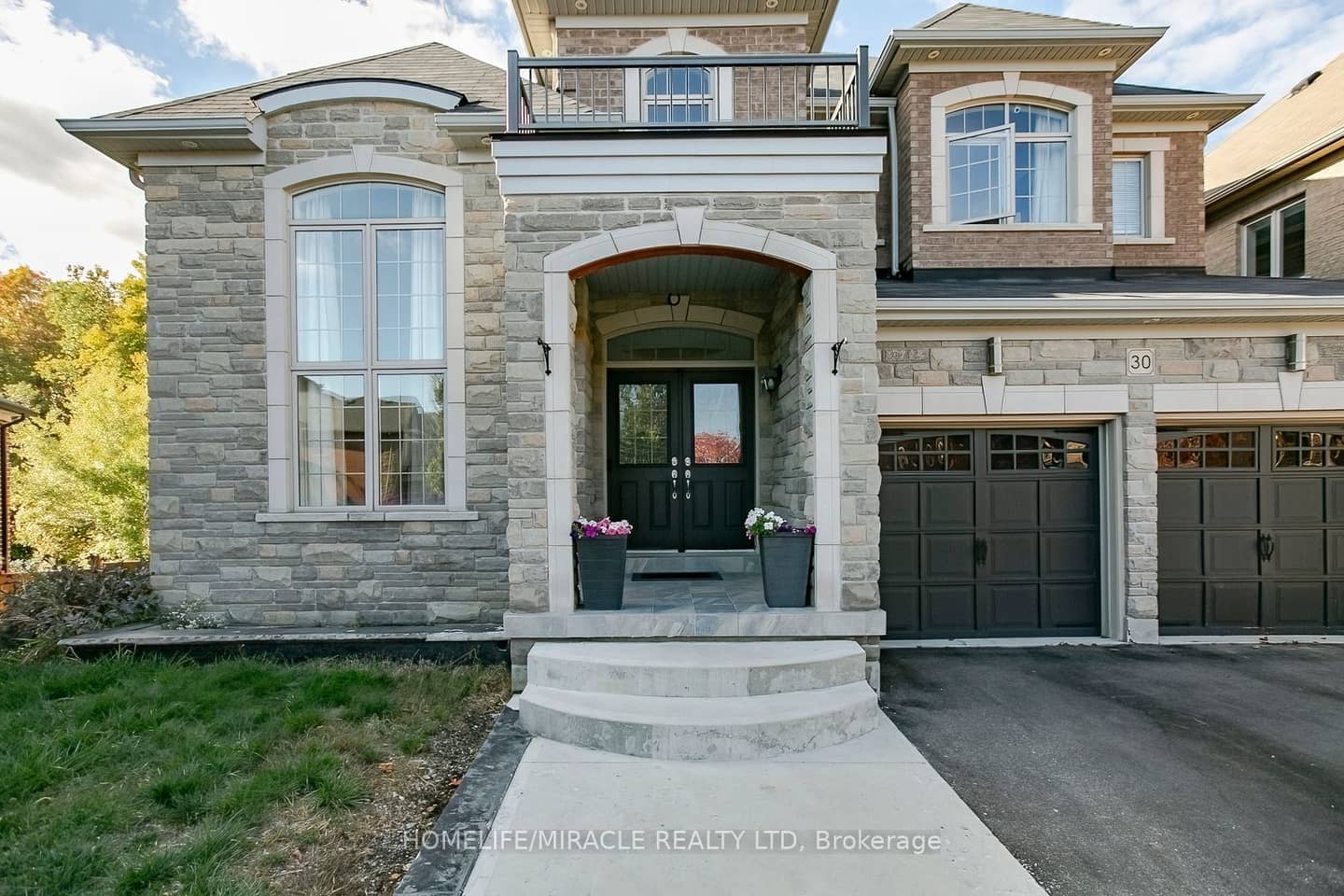 30 Brookwater Crescent, Caledon, ON L7C 4A4
