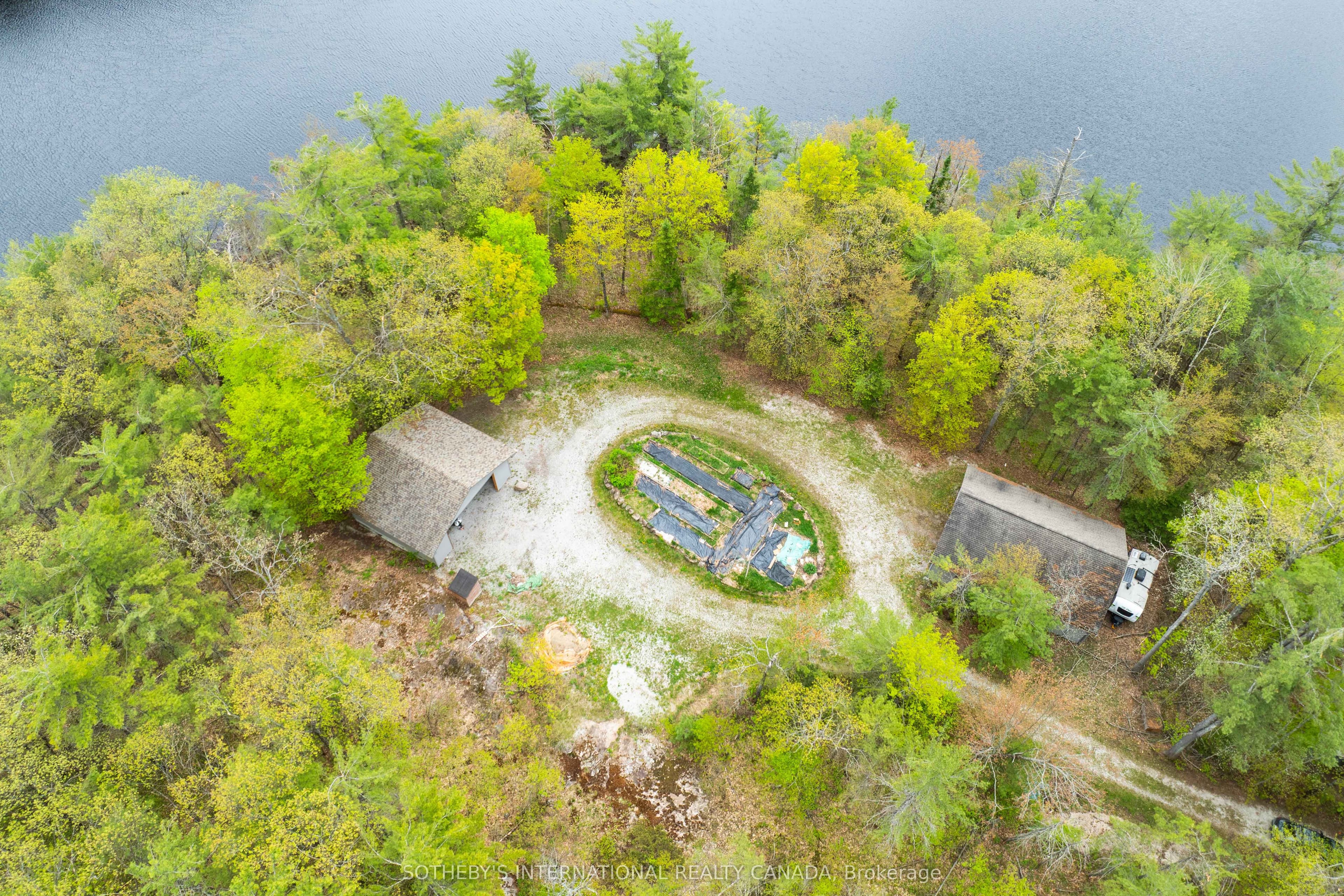 1074 Cooks Road, Gravenhurst, ON P1P 1R3