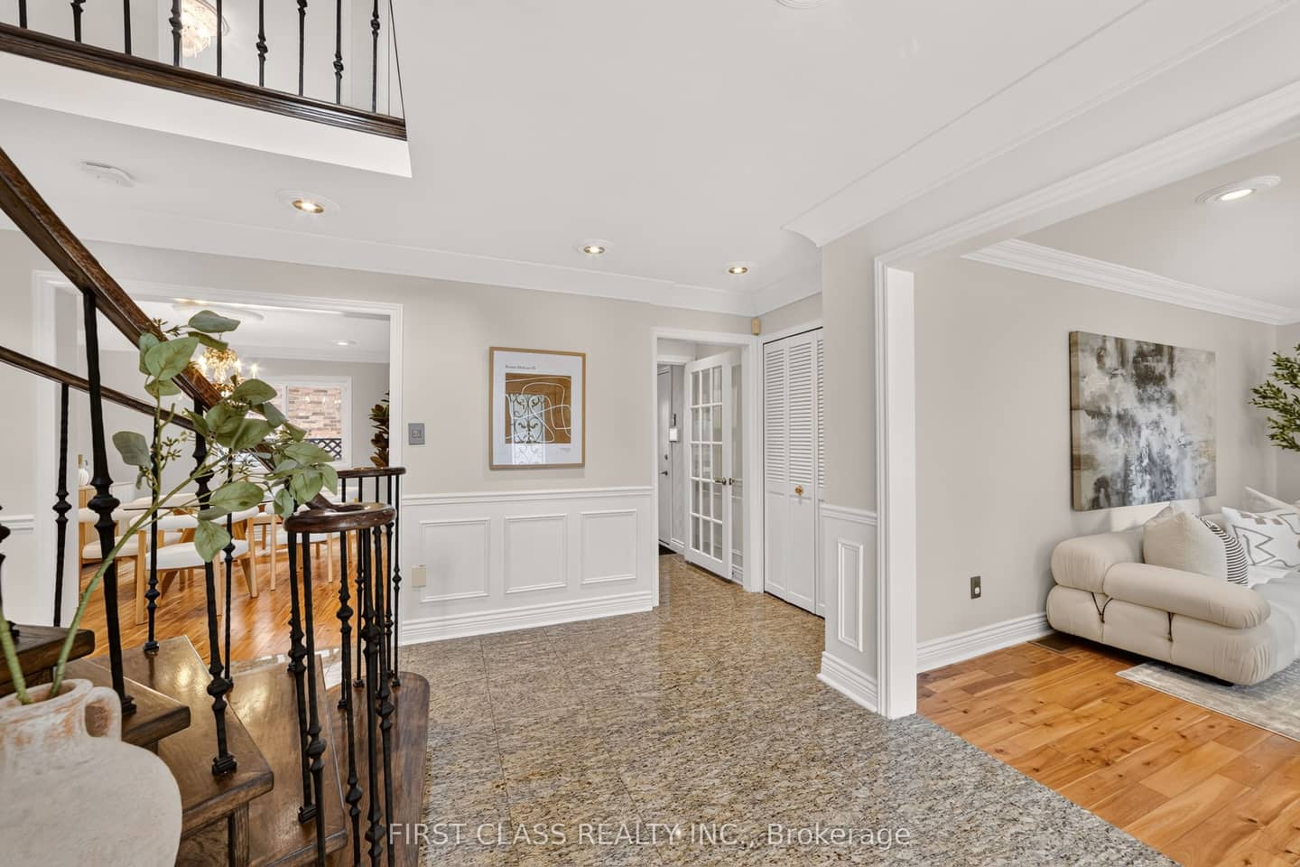 19 Tomlinson Circle, Markham, ON L3R 9L1