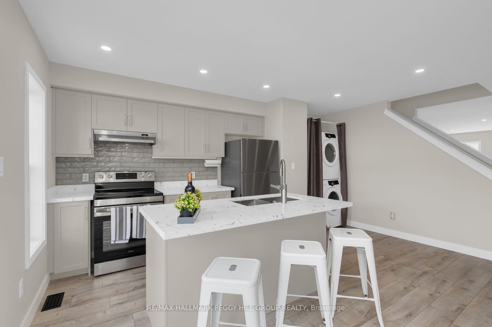 91 Coughlin Road 19, Barrie, ON L4N 0L6