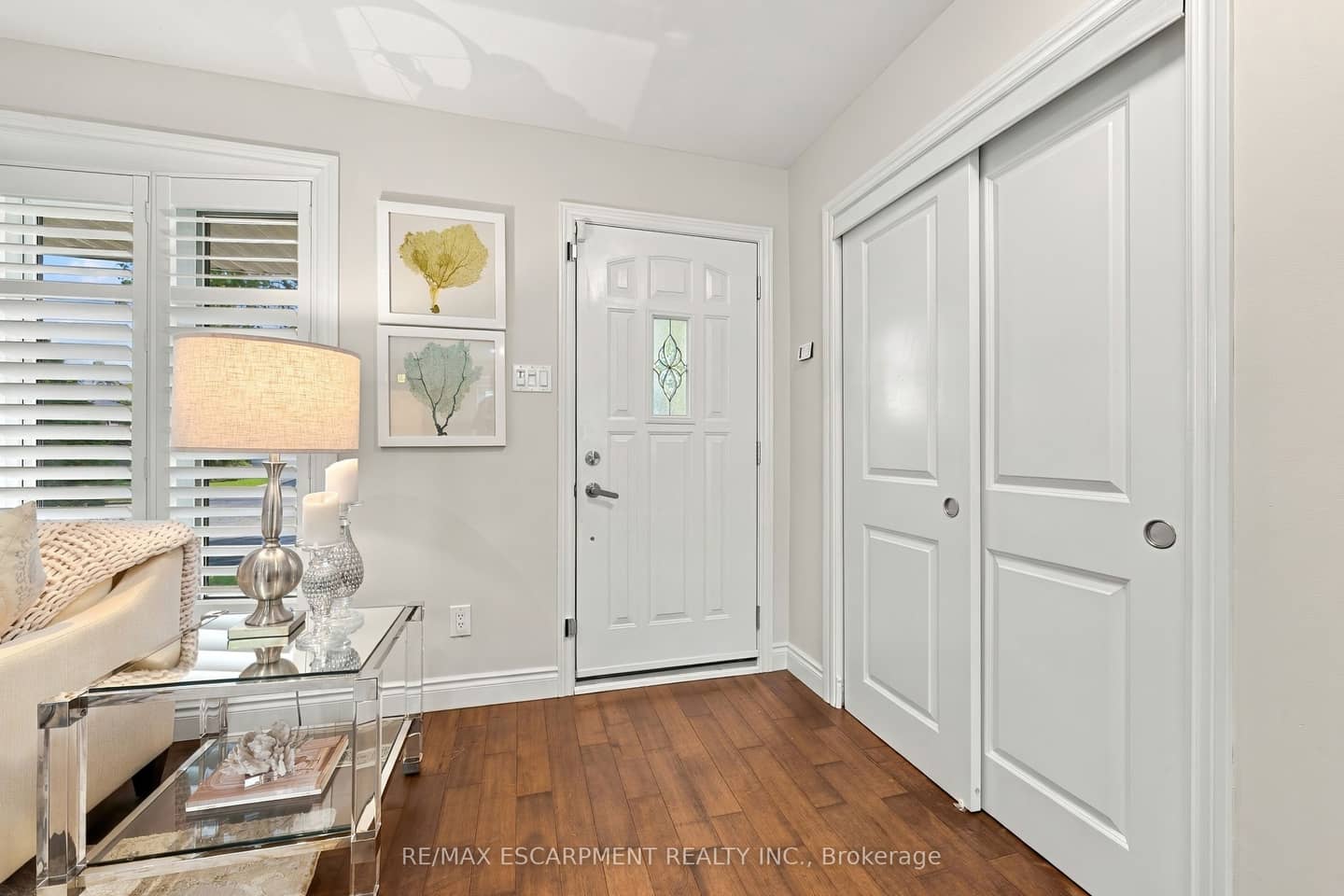 2231 Urwin Crescent, Oakville, ON L6L 2T3
