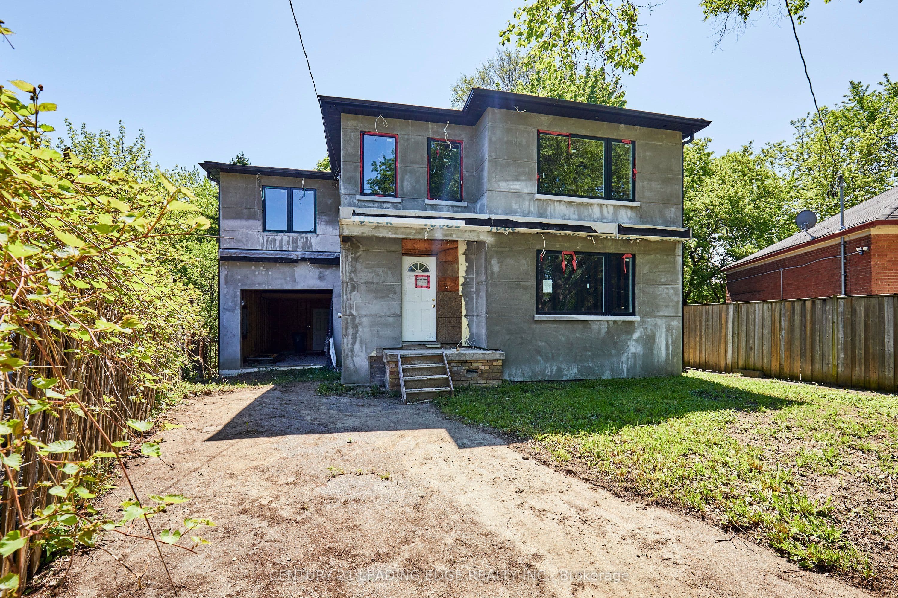 213 Phyllis Avenue, Toronto, ON M1M 1Y9