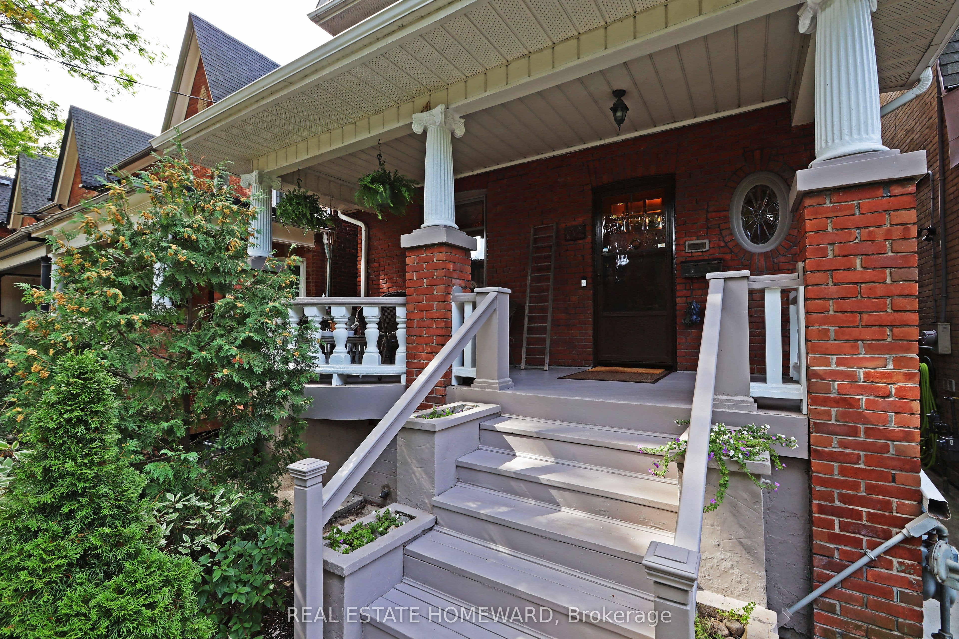 174 Heward Avenue, Toronto, ON M4M 2T7