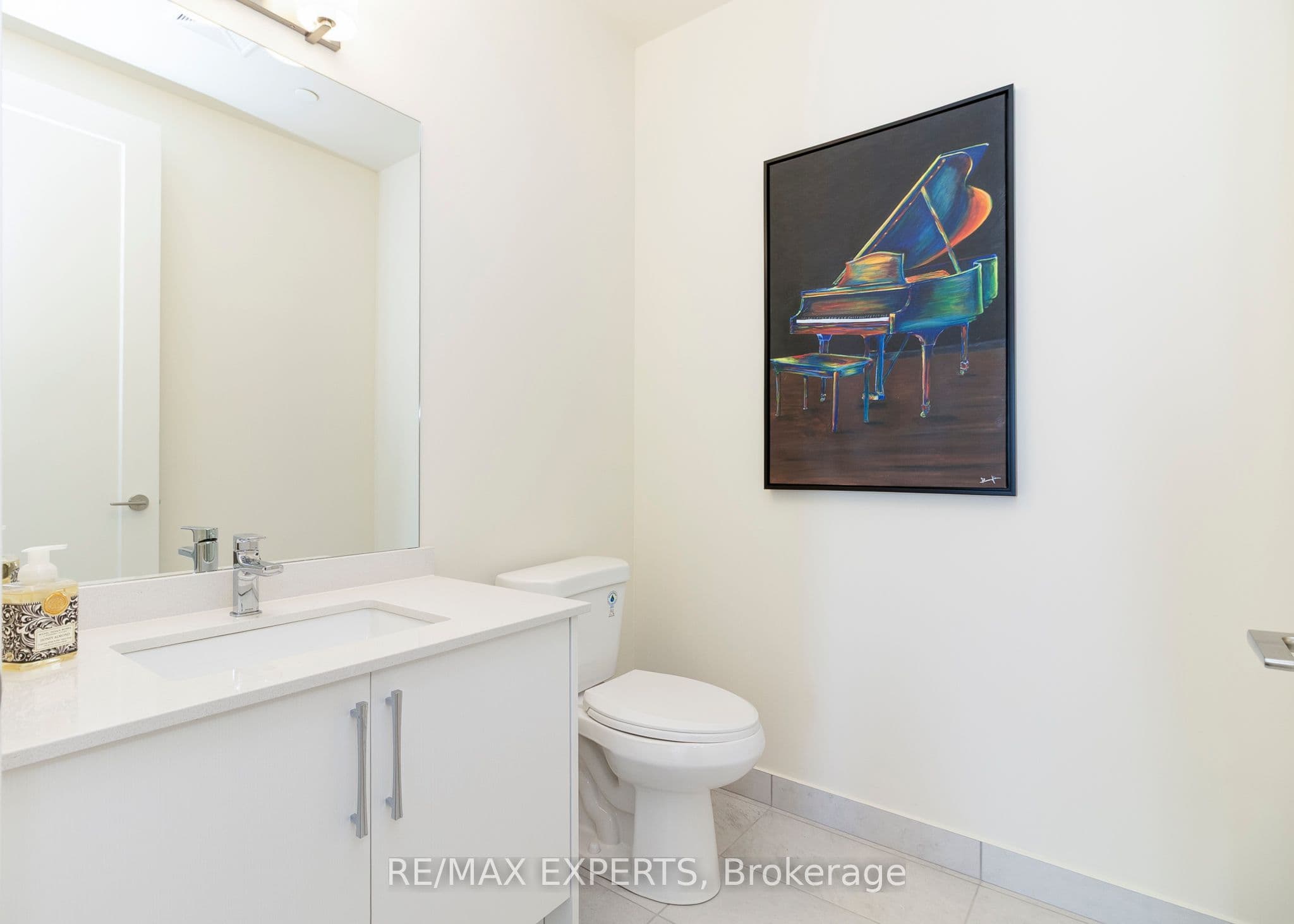 8960 Jane Street PH111, Vaughan, ON L4K 0M6