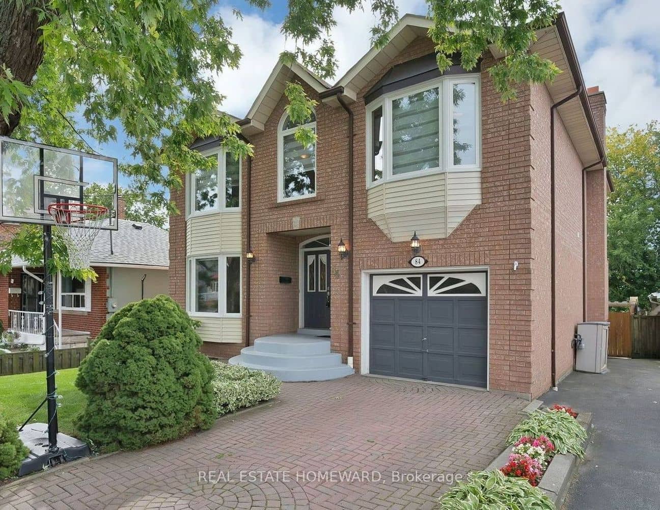 84 Maybourne Avenue, Toronto, ON M1L 2W2