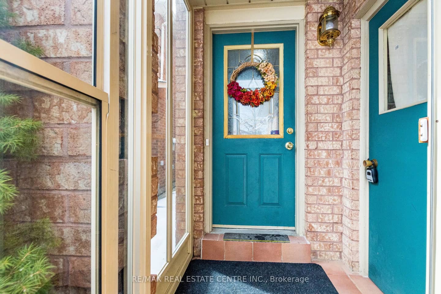 82 Candy Crescent, Brampton, ON L6X 3Z9