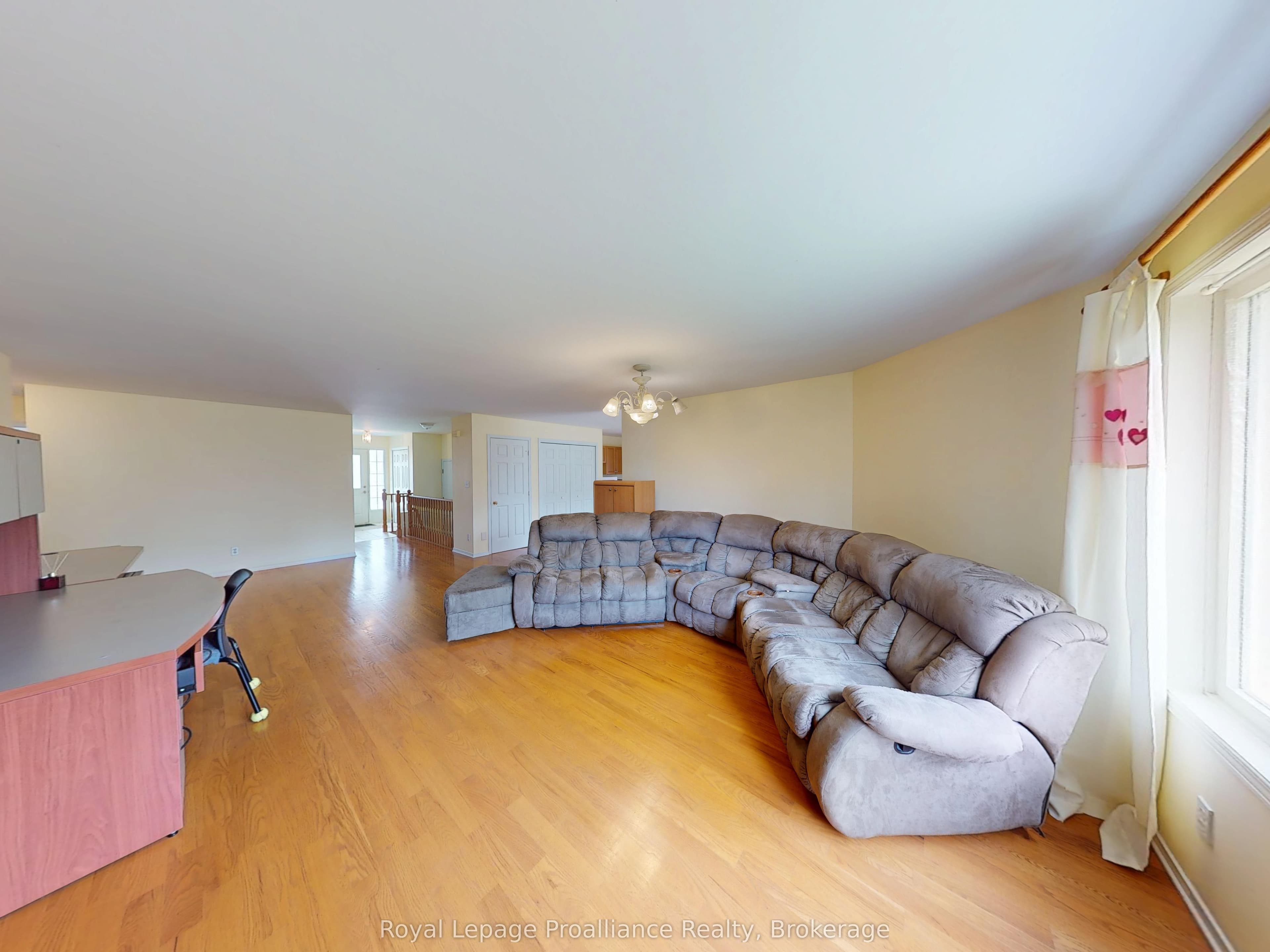 17 Sumac Terrace, Belleville, ON K8N 5X4